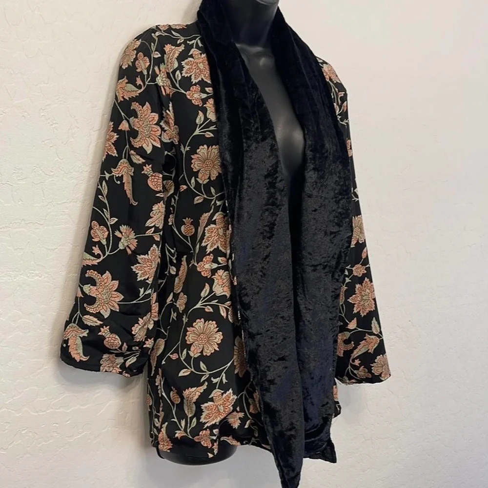 Cienna NWT  Reversible Velvet Jacket Women’s - Size Small/Medium - Picture 7 of 9